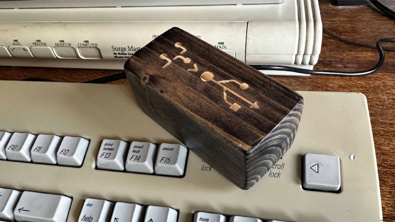 1990年発売のAppleキーボードを現代PCで復活させる──自作ADB→USB変換アダプタの作り方