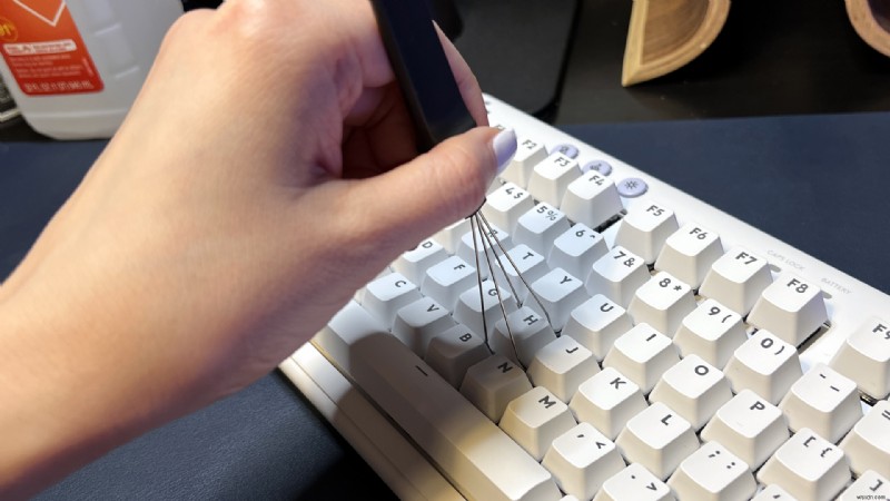 プロ級のキーボード掃除術!初心者でもできる簡単・効果的なお手入れガイド