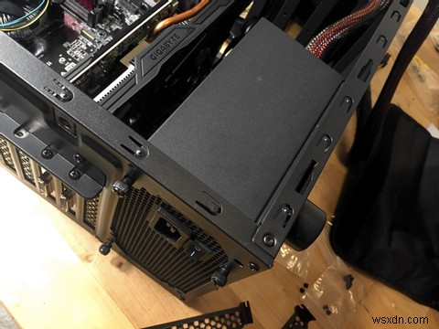 古いPCの電源装置を新しいコンピューターで再利用できますか？ 