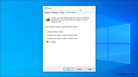 Windows 10で音量が自動的に増加または減少しますか？修正方法は次のとおりです 