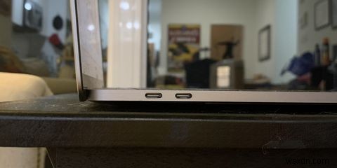 MacBookをモニターに接続する方法 