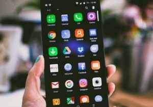 Androidスキンとは何ですか？電話メーカーはどのようにストックAndroidを変更しますか？ 