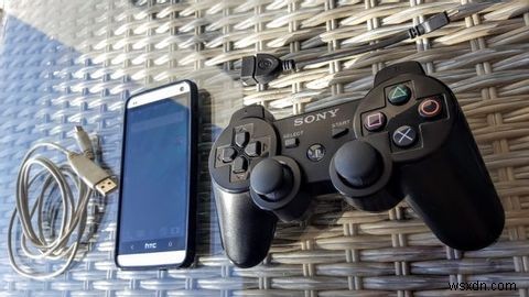 PS3コントローラーをAndroid携帯電話またはタブレットに接続する方法 