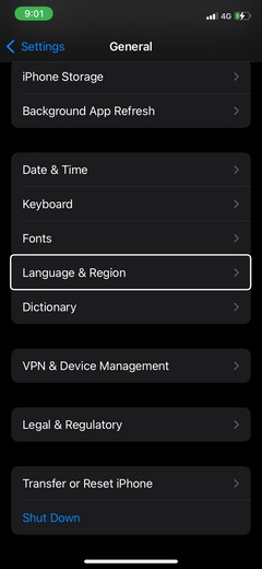 VoiceOver機能をマスターしてiPhoneを見ずに使用する方法 