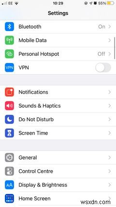 iPhoneで運転中に邪魔しないように設定する方法 