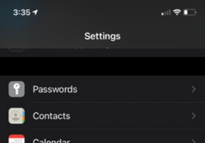 ヘッドフォンを使用しながらSiriでiPhoneの通話に応答する方法 