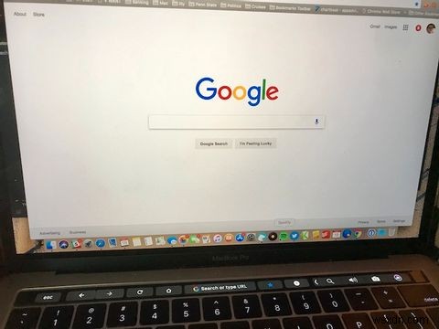 ChromeはMacBookタッチバーをサポートしています：これで何ができるか 