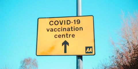 COVID-19ワクチン詐欺の犠牲者の落下を回避する方法 