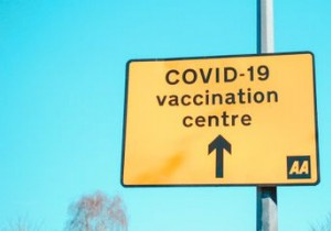 COVID-19ワクチン詐欺の犠牲者の落下を回避する方法 