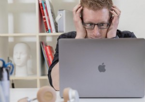 フリーズしたMacBookまたはMacを修正する方法 