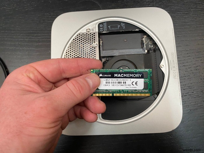 どのMacMiniモデルでRAMとHDDのアップグレードが可能ですか？ 