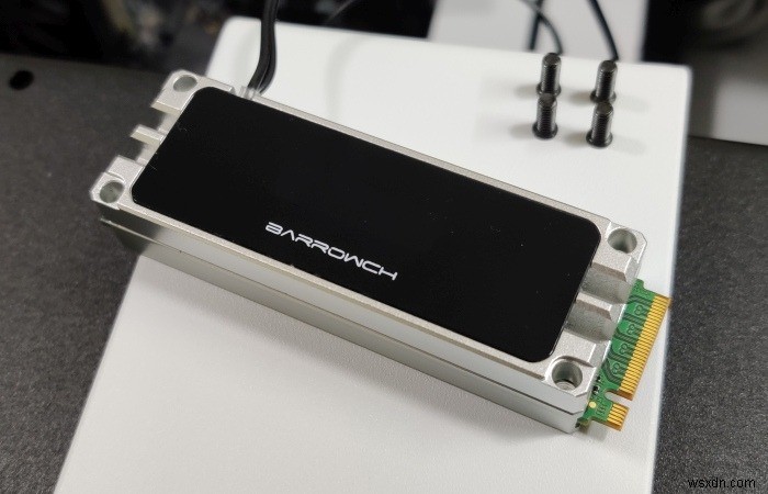 テスト済み：M.2 NVMe SSDにはヒートシンクが必要ですか？ 