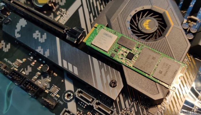 テスト済み：M.2 NVMe SSDにはヒートシンクが必要ですか？ 