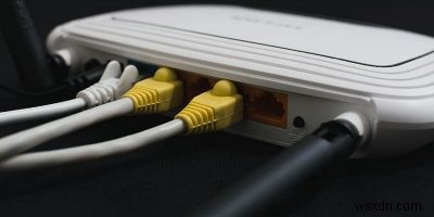 DD-WRT vs. Tomato vs. OpenWRT：どのルーターファームウェアが最適ですか？ 