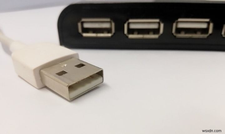 USB C vs. USB 3 vs. Thunderbolt：知っておくべきことすべて 