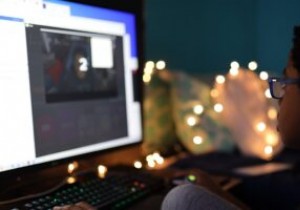 Facebook Gaming vs. Twitch vs. YouTube Gaming：最高のライブゲームストリーミングプラットフォームは何ですか？ 