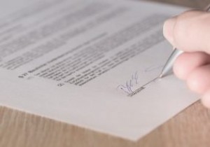 Googleドキュメントに署名を追加する4つの方法|手書き・画像・フォントで簡単に