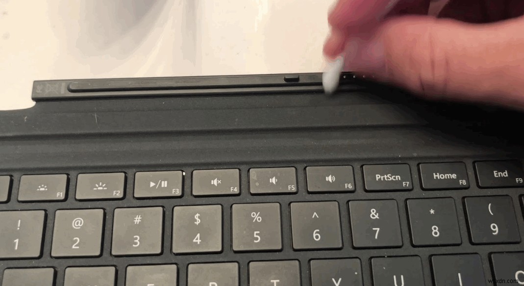 修正：SurfacePro4キーボードが機能しない 