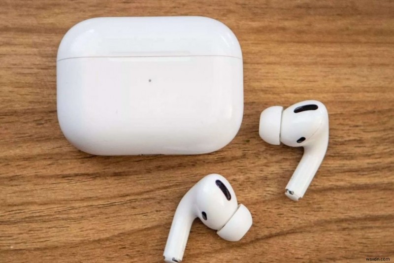 Apple デバイス間で AirPods を切り替えることができませんか?これらの修正を試す