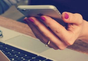 [修正済み] iOS アップデート 15.4.1 後に連絡先が表示されなくなる