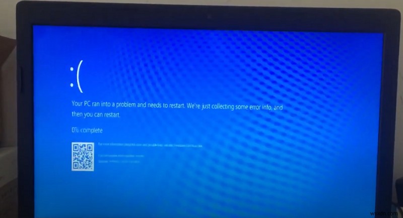 Windows 10 で PC がアイドル時にランダムに BSOD になる