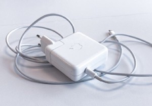 MacBookの充電器が動作しない・充電できない問題の原因と8つの対処法