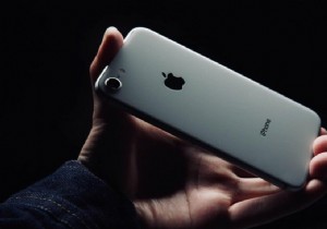 iPhone 7 を出荷時設定にリセットする方法