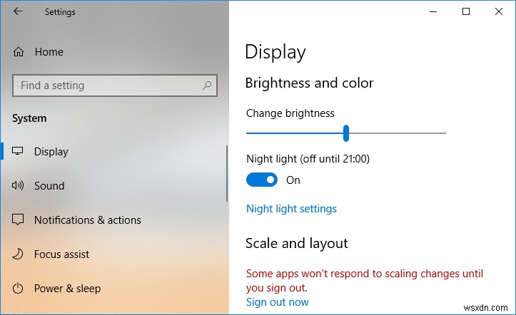 Windows 10 で常夜灯を有効または無効にする 