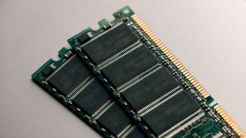 十分な RAM の量 