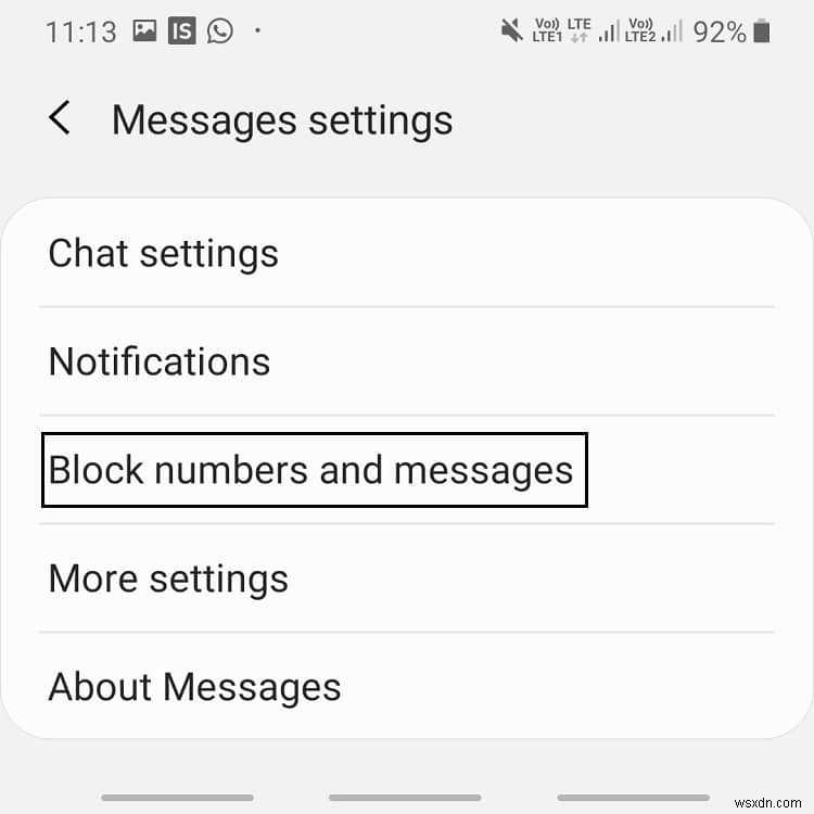 Android で特定の番号からのテキスト メッセージをブロックする