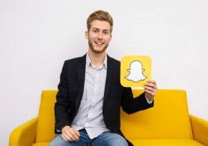 Snapchat でプライベート ストーリーを残す方法は? 