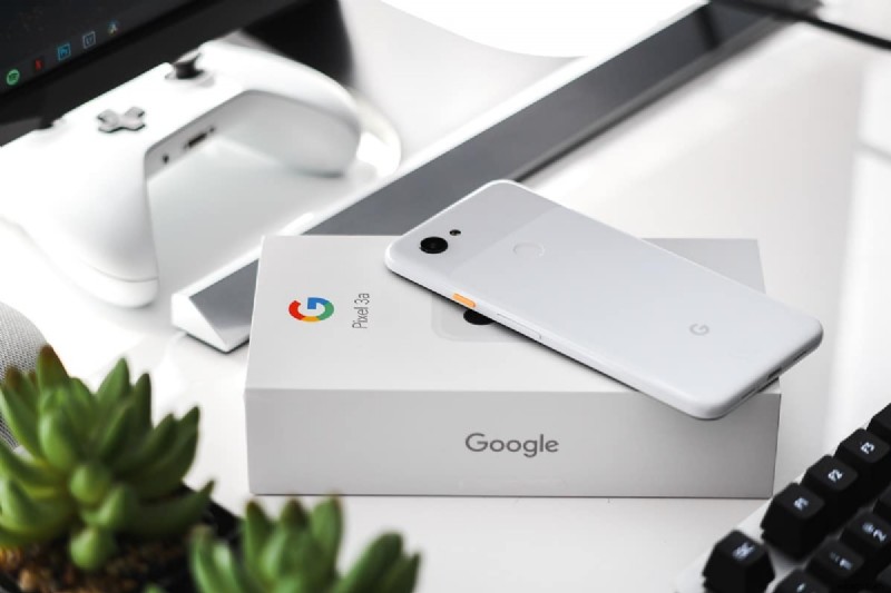 Google Pixel 3 から SIM カードを取り外す方法