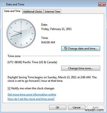 Windows 7 の時刻がランダムに変化し続けます。修正方法は?