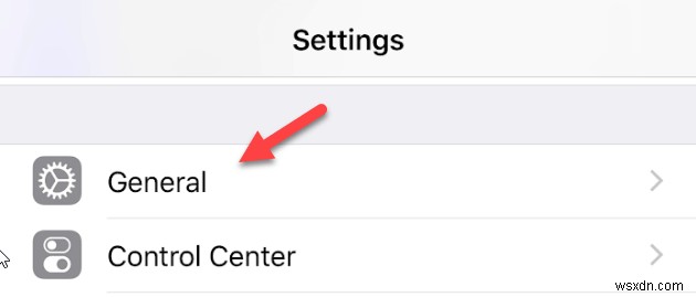 iOS で iOS インタラクションのアクセシビリティ設定を調整する