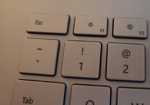 Windows 10 で画面の明るさを上げる方法