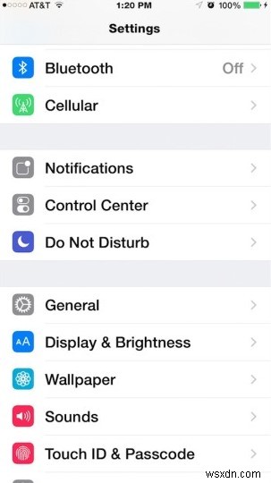 iPhone に iOS 13 をダウンロードしてインストールする方法