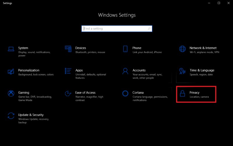 Windows 10 でアプリのアクセス許可を制御する手順