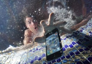 水で損傷した iPhone を修復する緊急ガイド!