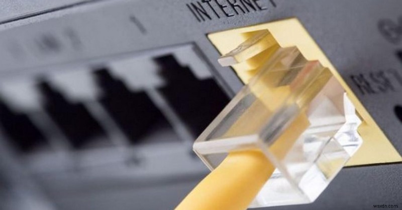 米国居住者が超過インターネット費用をチェックする方法
