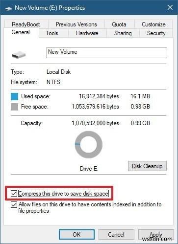 Windows のフル ドライブ圧縮を使用して容量を節約しても安全ですか?