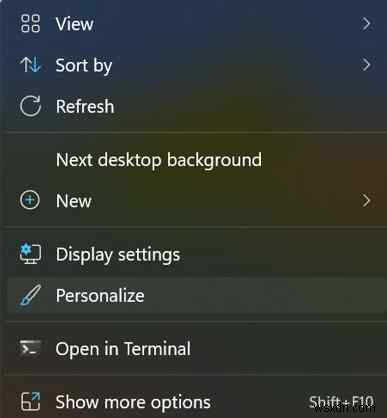 Windows 11 のロック画面の画像と時計を変更する方法