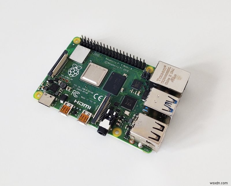 Raspberry Pi 4 - 実行可能なミニ デスクトップ?