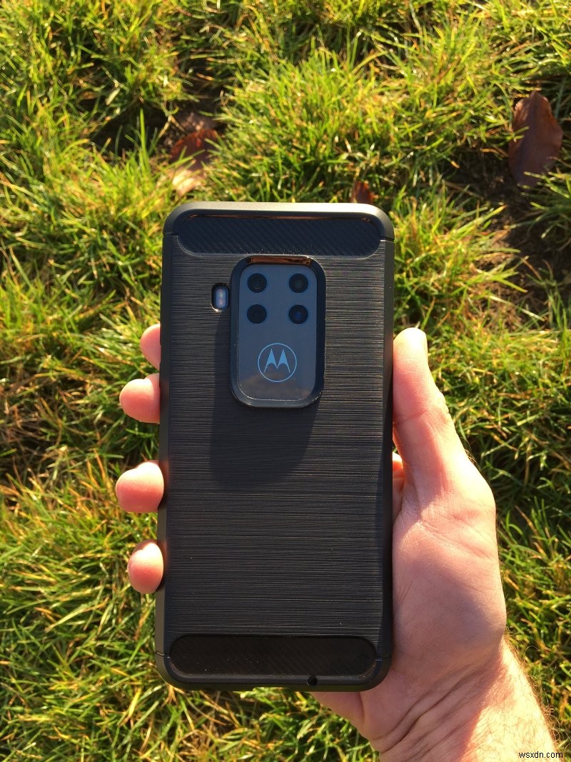 Motorola One Zoom - Lumia は死んだ、One は万歳