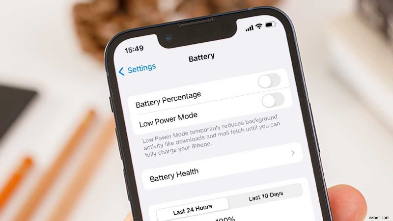 iOS 16 搭載の iPhone でバッテリーのパーセンテージを表示する方法