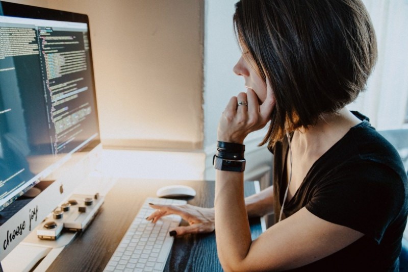 JavaScript をマスターする:すべての学習者にとって人気のコース、書籍、リソース 
