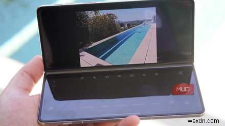 Motorola の Razr Fold:Samsung や Google を上回る手頃な価格の折りたたみ式 