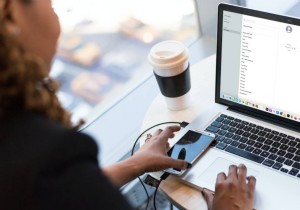 Mac の連絡先をマスター:新しいエントリをシームレスに追加、削除、同期 