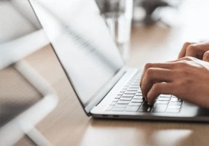 iPhone のテキスト メッセージを Windows 10/11 に同期する:簡単なステップバイステップ ガイド 