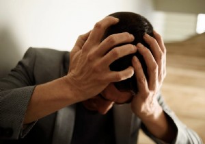 コンピューターの電源トラブル完全ガイド:原因・症状・解決策