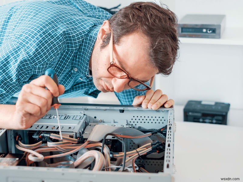 遅いコンピューターのパフォーマンスを修正する:一般的な問題の迅速な解決策